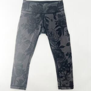 Lululemon Women's Black Floral Crop Yoga Workout Athletic Leggings Size 4